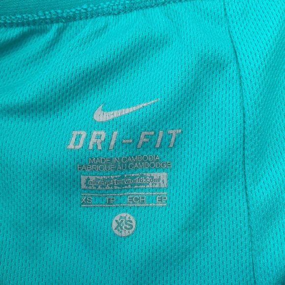 Nike DRI-FIT athletic shorts - Picture 3 of 3